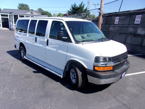 Used 2016 Chevrolet Express 3500 LT w/ LT Preferred Equipment Group image 5