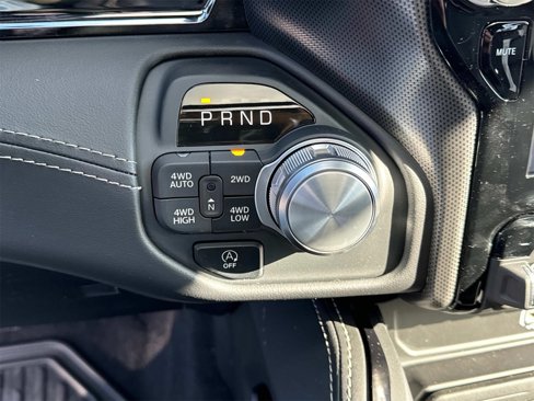 New 2025 RAM 1500 Limited w/ Body Color Bumper Group image 32