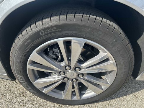 Certified 2025 Cadillac XT6 Premium Luxury image 35