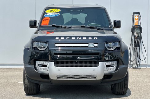 Used 2023 Land Rover Defender 110 SE image 8