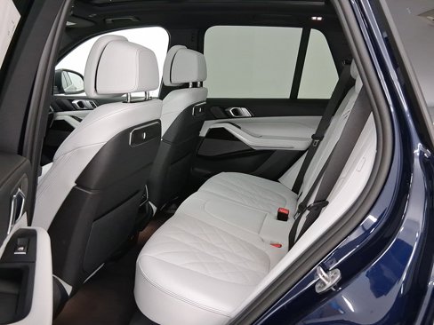 New 2026 BMW X5 sDrive40i w/ Climate Comfort Package image 14