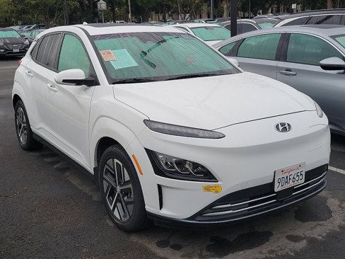 Certified 2023 Hyundai Kona Limited w/ Cargo Package image 3