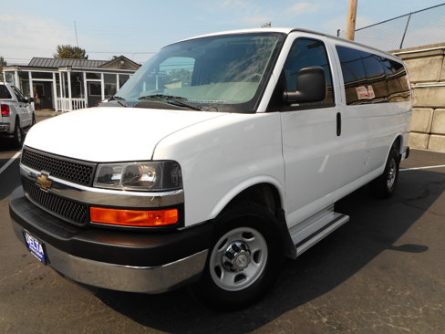 Used 2016 Chevrolet Express 3500 LT w/ LT Preferred Equipment Group image 3