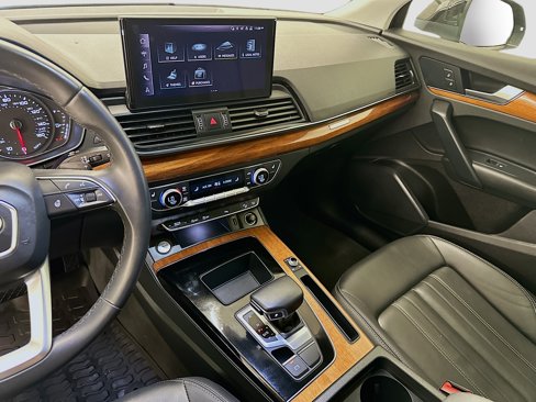Used 2023 Audi Q5 2.0T Premium w/ Convenience Package image 26