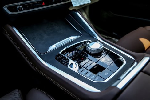 New 2026 BMW X6 M60i image 16