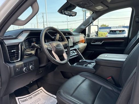 Used 2024 GMC Sierra 3500 Denali w/ Denali Reserve Package image 16