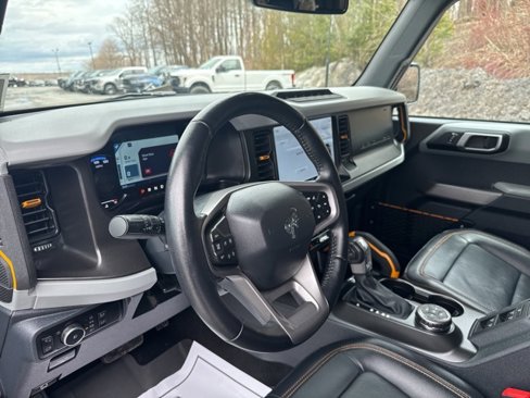 Used 2023 Ford Bronco Badlands w/ Sasquatch Package image 10