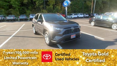 Certified 2022 Toyota RAV4 LE image 1