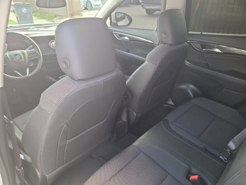 Used 2023 Buick Envision Preferred image 41
