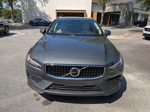 New 2026 Volvo V60 B5 Cross Country Plus w/ Protection Package Premier image 9