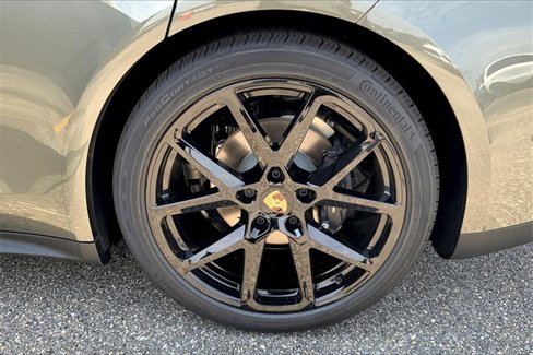 New 2025 Porsche Panamera 4 image 16