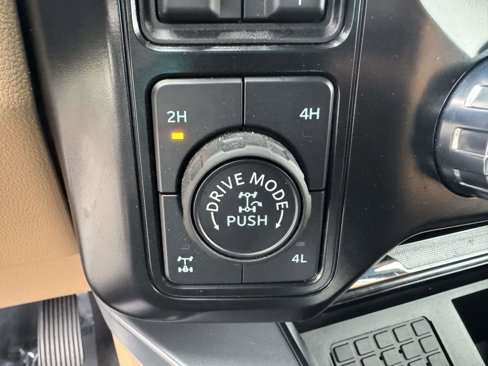 Used 2025 Ford F350 Lariat w/ Lariat Ultimate Package image 31