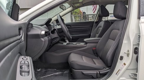 Used 2025 Nissan Altima 2.5 S image 5