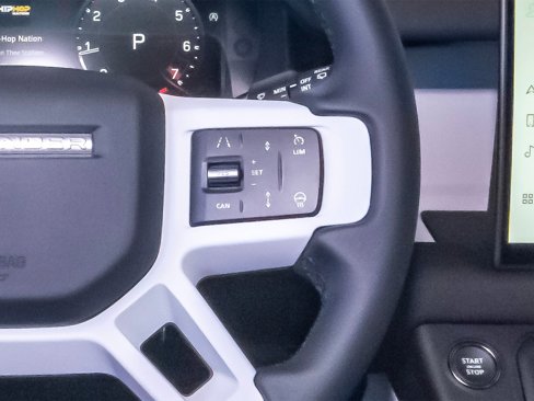 New 2025 Land Rover Defender 90 S image 16