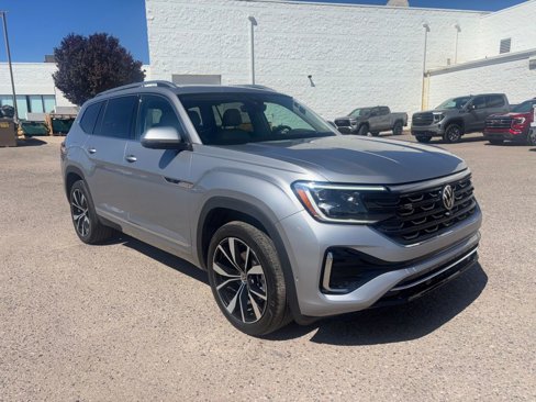 Used 2024 Volkswagen Atlas SEL Premium R-Line image 5