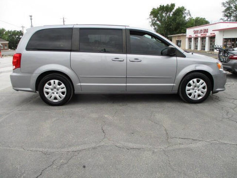 Used 2016 Dodge Grand Caravan SE w/ Quick Order Package 29E SE image 1