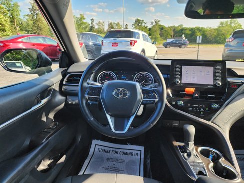 Used 2023 Toyota Camry LE image 10