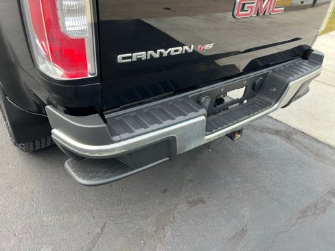 Used 2019 GMC Canyon 4x4 Extended Cab w/ Convenience Package image 17
