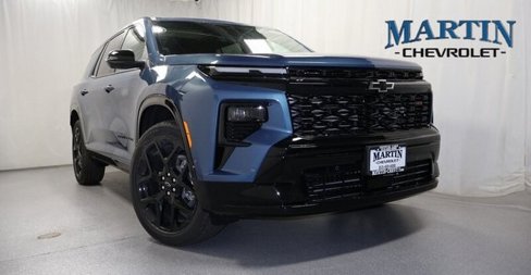 New 2025 Chevrolet Traverse RS w/ LPO, Floor Liner Package image 1