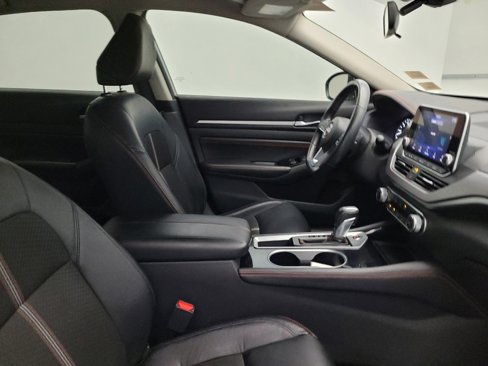 Used 2023 Nissan Altima 2.5 SR image 21