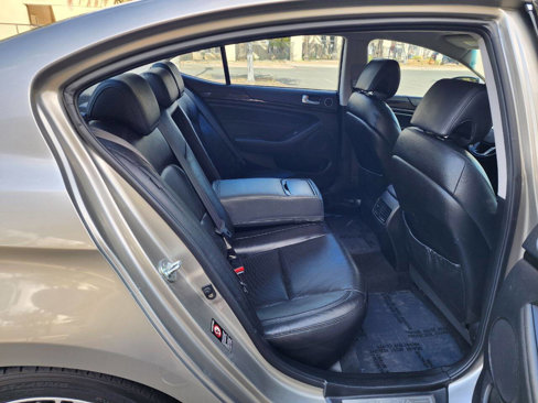 Used 2014 Kia Cadenza Premium image 23