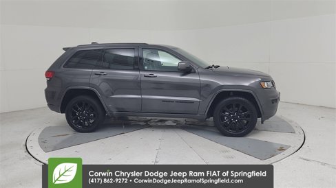 Certified 2020 Jeep Grand Cherokee Altitude image 17