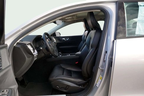 Used 2024 Volvo S60 B5 Core image 17