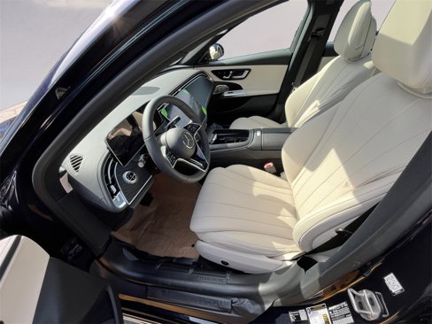 New 2026 Mercedes-Benz E 350 4MATIC Sedan image 6