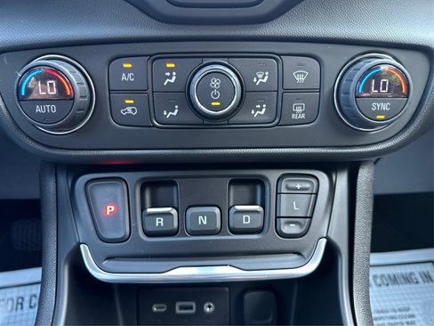 Used 2021 GMC Terrain SLE w/ Driver Convenience Package image 34