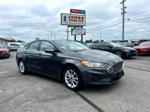 Used 2020 Ford Fusion SE image 4