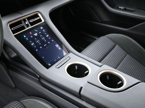 New 2025 Porsche Taycan 4S image 18