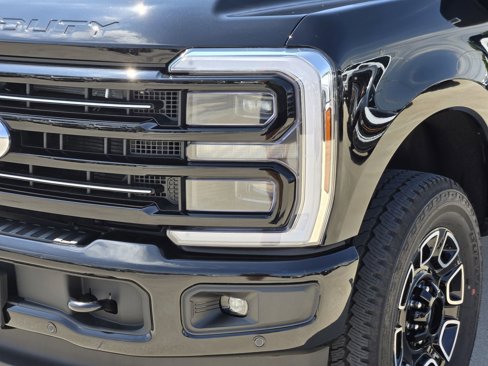 New 2026 Ford F350 Platinum w/ FX4 Off-Road Package image 8