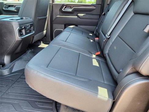 New 2025 GMC Sierra 2500 SLT w/ SLT Premium Package image 8