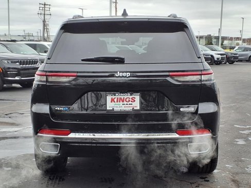 New 2025 Jeep Grand Cherokee Overland w/ Luxury Tech Group IV image 5