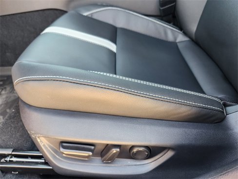 New 2026 Toyota Camry Hybrid image 17