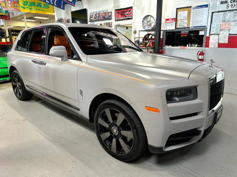 Used 2023 Rolls-Royce Cullinan w/ Dark Exterior Package image 3