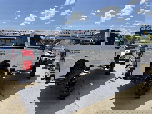 New 2025 Ford F250 Lariat w/ Lariat Ultimate Package image 9