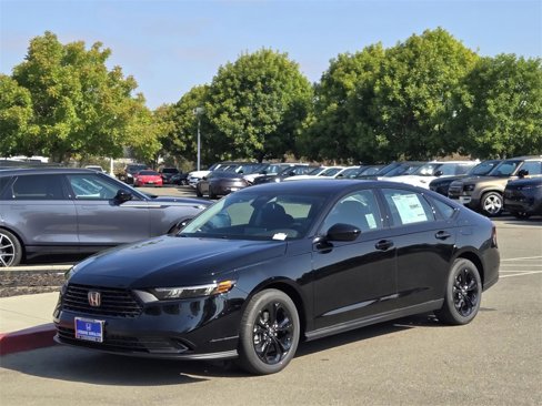 New 2025 Honda Accord SE image 8