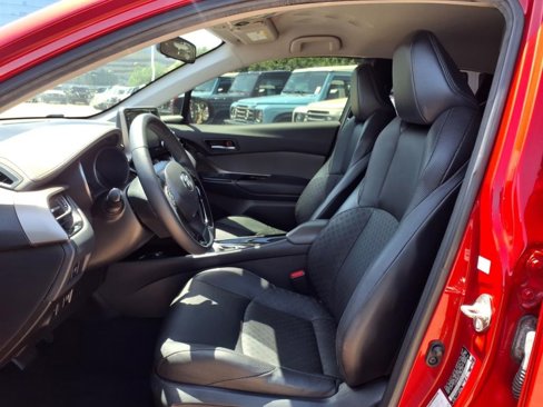 Used 2020 Toyota C-HR Limited image 18
