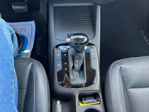 Used 2017 Kia Forte EX image 14