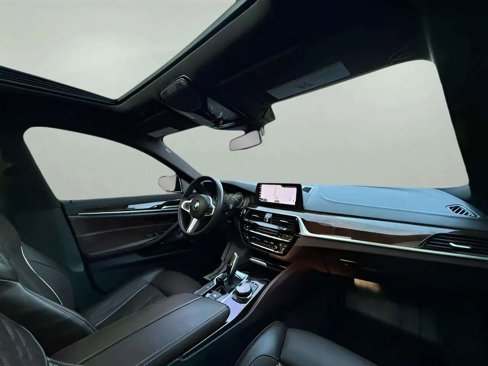 Used 2018 BMW 540i xDrive image 27