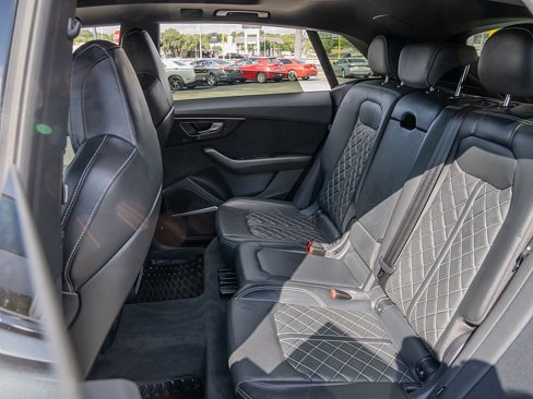Used 2021 Audi SQ8 Premium Plus w/ SQ8 Black Optic Package image 21