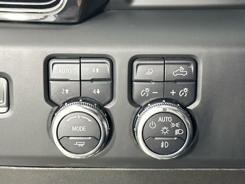 Used 2024 GMC Sierra 2500 AT4 w/ AT4 Premium Plus Package image 10