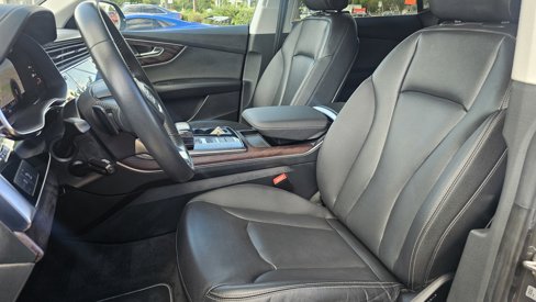 Used 2019 Audi Q8 Premium Plus image 26