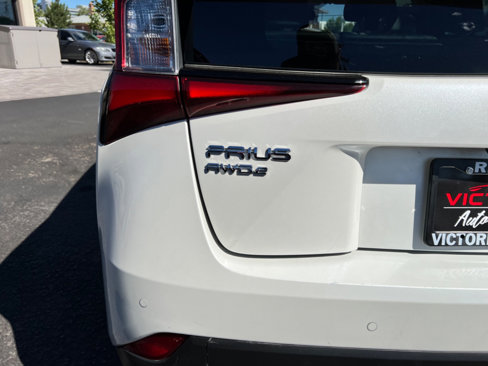 Used 2019 Toyota Prius AWD image 8