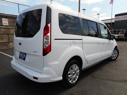 Used 2016 Ford Transit Connect XLT image 7
