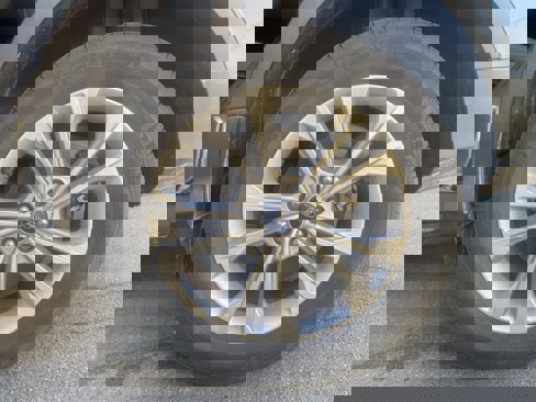 Used 2017 Ford Escape SE image 29