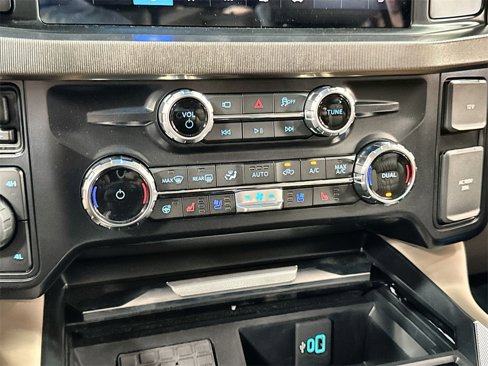 New 2025 Ford F350 Platinum image 22