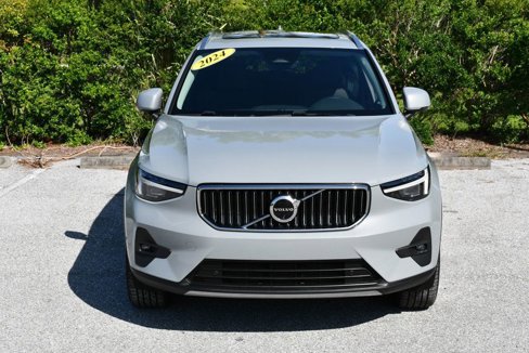 Used 2024 Volvo XC40 B5 Plus image 34