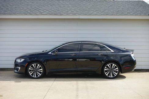 Used 2019 Lincoln MKZ Reserve image 12